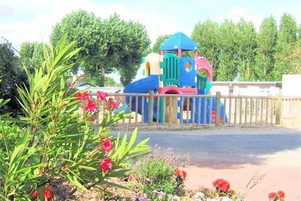 L'Eden Vacances Biot Exterior foto